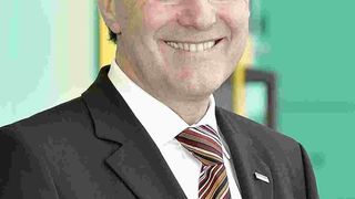 Herbert Kraibühler, Geschäftsführer Technik bei Arburg: „Für eine wirtschaftliche Spritzteilfertigung ist es unabdingbar, die Spritzgießmaschinen optimal auszulegen."  (Bild: Arburg)