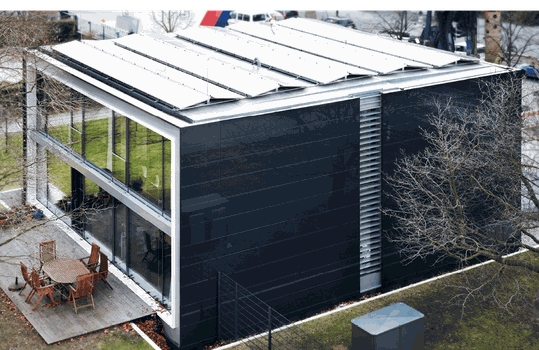 (Dach des  Effizienzhauses. Bild: Zebau)