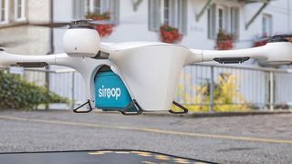 Mercedes-Benz Vans, Matternet und Siroop starten Pilotprojekt zur On-­demand-Lieferung von E-Commerce-Produkten. (Daimler)