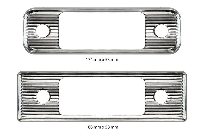 Mit der schmäleren Blende passt das Frankfurt Stereo Classic auch in alte Armaturen mit ohne DIN-Schachtausschnitt. (Bild: Blaupunkt)
