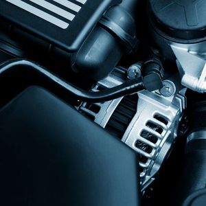 Überall dort, wo Leichtbau, hohe Kräfte und Kostenoptimierung aufeinandertreffen, findet man Kunststoffdirektverschraubungen. Sei es in Leiterplatten, wo der Bauraum stark begrenzt und der Einsatz von Inserts nicht möglich ist oder in hochbelasteten Bauteilen wie Außenspiegeln, Pumpen, Ventilen oder Ölfiltern.(Bild:  Arnold Umformtechnik)