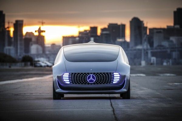 Mercedes-Benz F 015 Luxury in Motion in San Francisco 2015  (Mercedes-Benz)