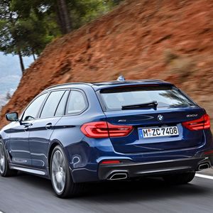 (BMW)