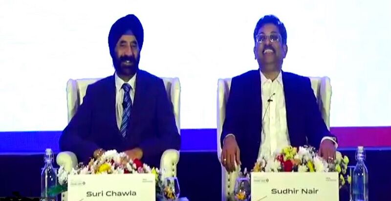 Sudhir Nair und Suri Chawla von Tech Mahindra stellten auf einer Veranstaltung in Hyderabad ihre Cloud-Strategie vor. 