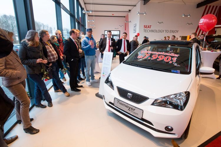 Der Eröffnungstag am 23. Januar erlebte einen großen Kundenzuspruch. (Foto: Volker Wiciok/Seat)