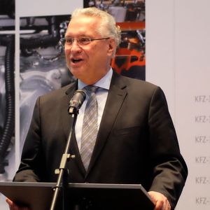 (Zietz/»kfz-betrieb«)