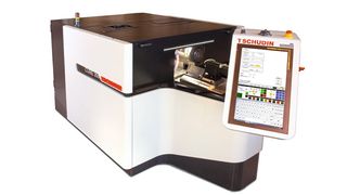 Die spitzenlose Außenrundschleif-Maschine Cube 350 wird der Hersteller Tschudin erstmals im Zusammenspiel mit einem Roboter präsentieren. Und zwar auf der kommenden Grindtec in Augsburg in Halle 7 am Stand 7086. So wird dieses 3-Achs-CNC-Schleifsystem noch produktiver. (Tschudin)