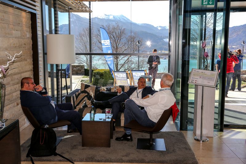 Entspannter Austausch in der Pause (Bild: SEP)