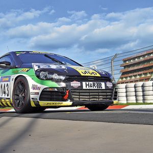 Das Projekt "Bioconcept-Car" auf Basis des VW Scirocco 2.0 TDI in der Rennwagenaus-führung fördert Entwicklungen zum Einsatz von Biokunststoffen im Automobilbau.