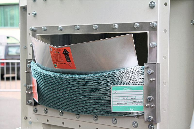 Der Öffnungswinkelbegrenzer Targo-Vent lenkt Explosionen ab. (Bild: Rembe)