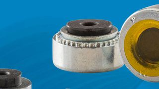 Die Pem-Pretect-Stopfen als Gewindeabdeckung schützen Innengewinde von Einpressmuttern und -buchsen während Lackierung und Pulverbeschichtung.  (Penn Engineering)