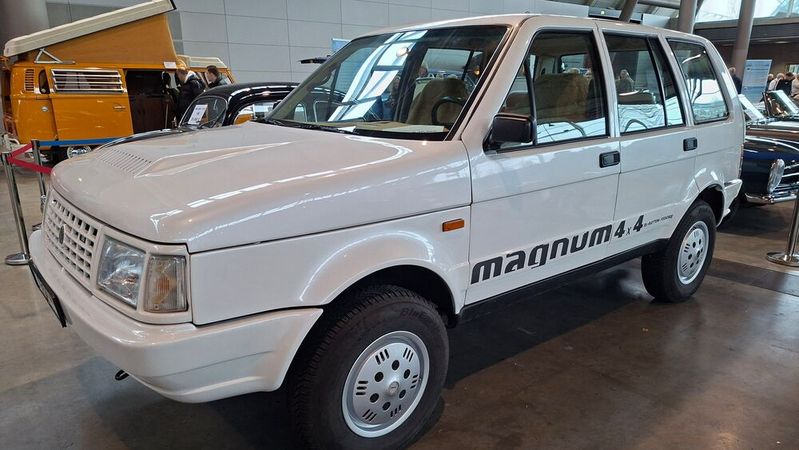 Welches das erste SUV der war? Vielfach wird der ab 1985 in Italien von Rayton Fissore gebaute Magnum 4x4 als erster moderner Luxus-SUV angesehen.(Bild:  Dominsky)