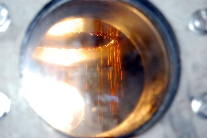 Bild 1: Diesel aus Pflanzenresten: Im Reaktor wird die Entstehung des Erdöls im Zeitraffer kopiert. (Archiv: Vogel Business Media)