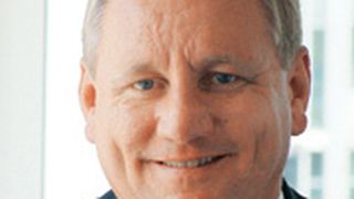 Peter Küspert sieht die Vorteile der 
Jungen Sterne in dem umfassenden Leistungspaket
der neuen eigenständigen Marke.  (Foto: Daimler)