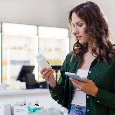 Aufgrund der Überschneidungen bei rezeptfrei erhältlichen Produkten erscheint eine Versandapotheke von dm nur logisch. (Bild: © Home-stock - stock.adobe.com)