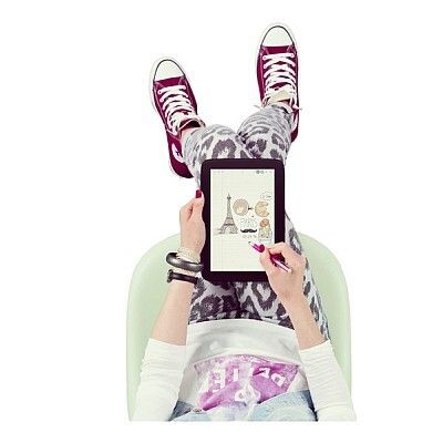 Wacom Bamboo Paper: Verwandle dein Tablet in ein Notizbuch aus Papier. Mit Bamboo Paper kannst du deine Ideen und Einfälle festhalten, überall und jederzeit. Notieren, Skizzieren und Zeichnen sind kinderleicht und gehen so mühelos wie mit einem richtigen Stift und Papier von der Hand. Verfügbar für iOS, Android und Windows NEU. SICHERN SIE IHRE IDEENMit Inkspace* werden Ihre Notizbücher automatisch in der Wacom Cloud synchronisiert. Dadurch haben Sie immer und überall direkten Zugriff auf Ihre Ideen – zum Bearbeiten, Teilen, Zusammenarbeiten und Organisieren.*Inkspace ist zurzeit nur verfügbar in Bamboo Paper für iOS und Android (Bild: Wacom/IFA)