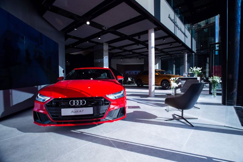 ... und erstreckt sich über zwei Etagen. (Bild: Audi)