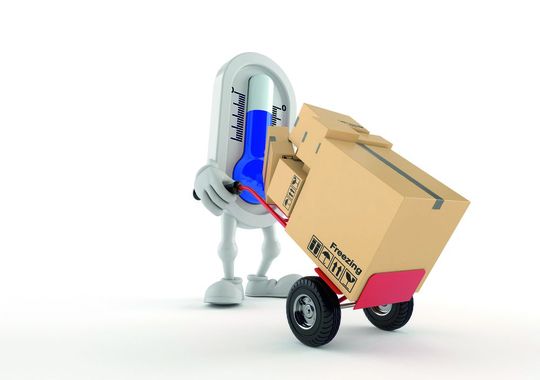 Abb.1: Wie kalt ist es in der Transportbox? Dies überwachen entsprechende Datenlogger und sichern so die Kühlkette für z. B. Laborproben oder Impfstoffe ab (Symbolbild). Abb.1: Wie kalt ist es in der Transportbox? Dies überwachen entsprechende Datenlogger und sichern so die Kühlkette für z. B. Laborproben oder Impfstoffe ab (Symbolbild).