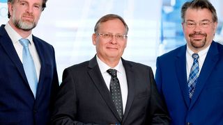 Die neue Geschäftsleitung der EPC Engineering & Technologies freut sich, dass sich ein Weltmarktführer wie Chimei für die EPC-Technologie entschieden hat: v.l.n.r. Karol Kerrane (Managing Director), Michael Streng (Technology Director), Franz-Josef Willems (Managing Director). (EPC Group)