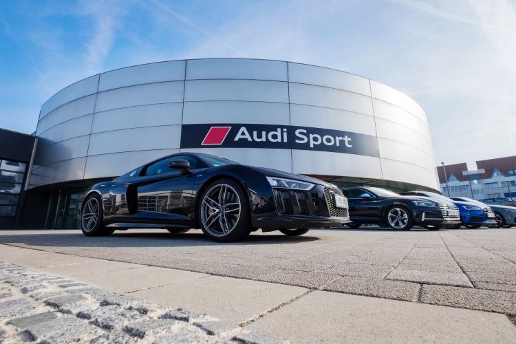 Sportwagen haben an dem Standort Tradition. Früher verkaufte Motor Nützel dort die Marke Porsche. (Anna Lena Straßer)