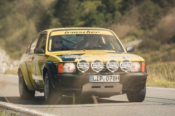 Achtung aufgepasst: Udo Rotbauer hätte mit seinem Manta wohl so manchen betagteren Schnauferl hinter sich gelassen. (Bild:privat)