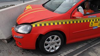 Multikollisionsbremsen, wie die des Golf VII, zeigten im ADAC-Test ihr Potenzial. Der Club fordert deshalb die serienmäßige Ausrüstung aller Neufahrzeuge mit diesem System. (Foto: ADAC)