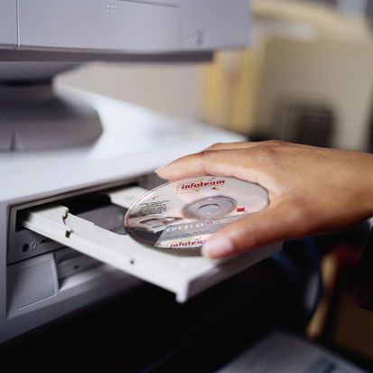 BU008308_gek_ret.jpg ()