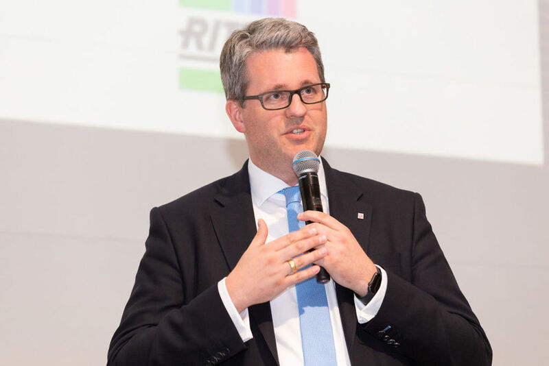 Patrick Burghardt ist Staatssekretär im Hessischen Ministerium für Digitale Strategie und Entwicklung und war in diesem Jahr der Schirmherr des Deutschen Rechenzentrumspreis und der Messe 