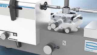 Der Längenmesser KLM 120 verfügt über einen Messtisch mit 3-Achverstellung und zusätzlicher Neigungs- sowie Drehfunktion und ist bis zu 3 kg belastbar. (Feinmess Suhl)