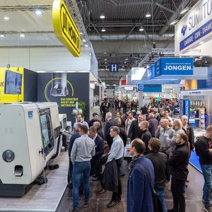 Andrang in der Messehalle auf der Intec.(Bild:  Tom Schulze)