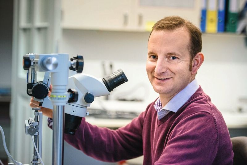 Prof. Dr. Antoine Adamantidis. Department for BioMedical Research (DBMR), Gruppe Neurologie, Universität Bern, und Universitätsklinik für Neurologie, Inselspital Bern (© Tanja Läser / Insel Gruppe AG)