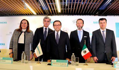 Erst im Februar war Siemens-CEO Joe Kaeser nach Mexiko gereist, um eine Rahmenvereinbarung mit dem Wirtschaftsminister zu unterzeichnen. (Secretaría de Economía de México)