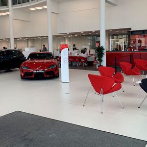 Rot und Weiß sind die dominierenden Farben.(Bild:  Autolevy)