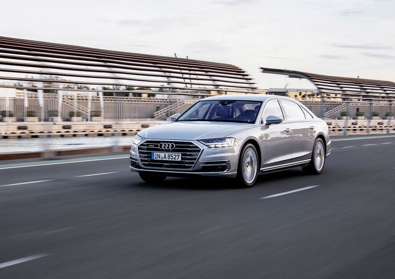 Im Audi A8 sorgen verschiedene Chips von Infineon für sicheres automatisiertes Fahren: Sensoren, Mikrocontroller und Leistungshalbleiter.(Bild:  AUDI AG)