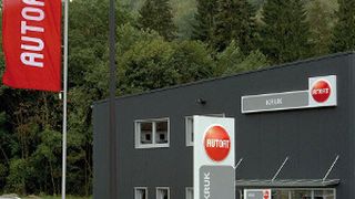 Das Erscheinungsbild der Werkstattpartner von PV Automotive ist modern und werbewirksam. Marketinginstrumente des Großhändlers machen die freien Kfz-Betriebe fit für den Wettbewerb. (Foto: Rubbel)