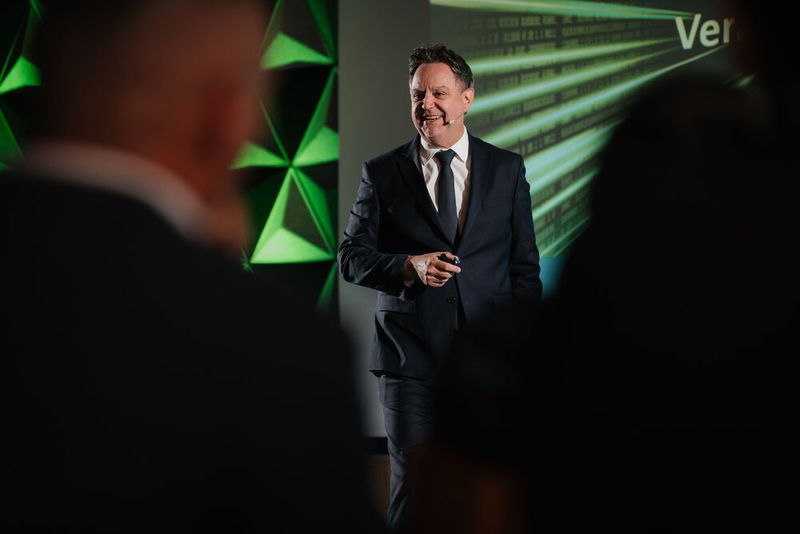 Jörg Karpinski (CSO bei Huawei) hielt die Eröffnungs-Keynote.  (Bild:  Manuel Emme Fotografie)