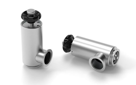Das ist die neue Gasschleuse von Jakob Antriebstechnik aus Kleinwallstadt. Im Gegensatz zu üblichen Systemen dieser Art, die im Tiefkaltsektor an Kryoboxen genutzt werden, kann man die Neue nach dem Aufbau des Vakuums entfernen und bei Bedarf wieder montieren ...(Bild:  Jakob Antriebstechnik)