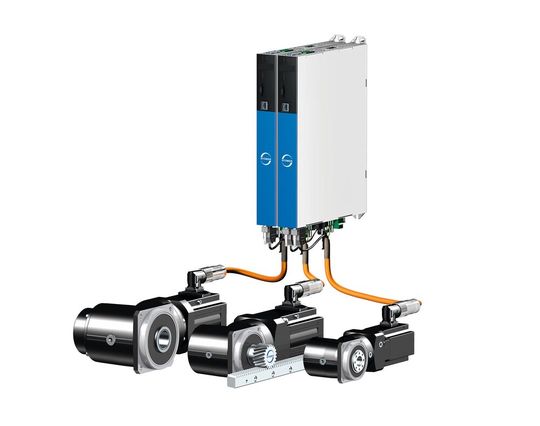 Stöber bietet ein präzises und komplettes Antriebssystem aus Servoregler, Getriebe, Motor, Kabel und – bei Bedarf – Zahnstange. (Bild:  Stöber)