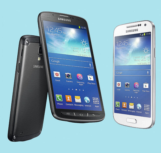 Samsung stellt das Galaxy S4 vor. Mit seinem Acht-Kern-Prozessor, Android 4.2, 13-Megapixel-Kamera und vielen Verbindungsmöglichkeiten will es dem iPhone 5 Paroli bieten: Im Lauf des Jahres bekommt die Galaxy-S4-Familie weiteren Zuwachs: Active (li.) und Mini sind die neuen Mitglieder. (Samsung)