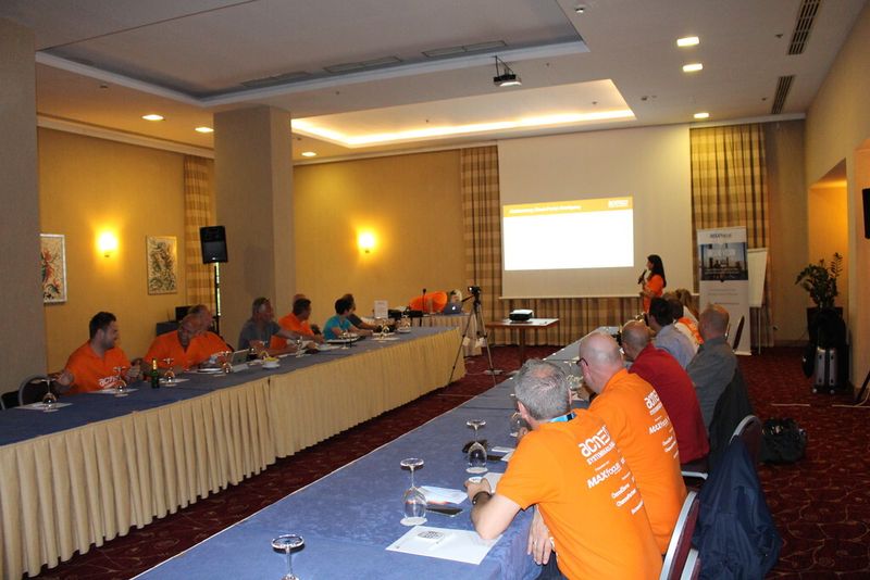 Die zweite Diskussionsrunde zu Managed Services beginnt im Hotel International in Zagreb. (Bild: Holger Esseling)