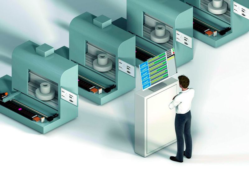 Die I.Cee Software berechnet die Lebensdauer zum Beispiel von Energiekettensystemen auf der Basis der tatsächlichen Beanspruchung. So kann der Instandhalter im Betrieb die Performance seiner Anlage überwachen und Wartungen effizient planen. (Bild:  Igus)