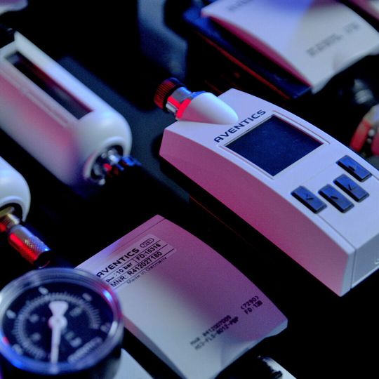 Die vorausschauende Instandhaltung ist auf die passende Sensorik (wie den intelligenten Durchflusssensor AF2) angewiesen.(Bild:  Emerson)