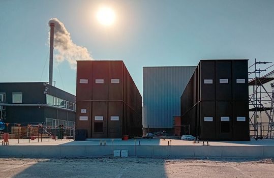 Zainstalowane kontenery magazynowe Kraftblock dostarczają firmie Pepsico ciepło technologiczne o niskiej emisji CO₂.(Zdjęcie: Kraftblock GmbH)