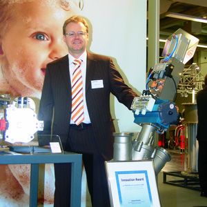 Freut sich über die Auszeichnung in der Kategorie Apparatebau und Verfahrenskomponenten: Jochen Sprung, Vertriebsleiter bei Coperion Waeschle.