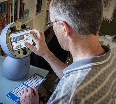 Der kleine, stationäre Roboter Jibo will unser Herz mit Kommunikation und Menschlichkeit erobern. Eine halbe Mio. Dollar hat der 