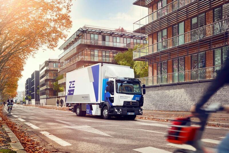 Für mehr Reichweite: Renault bietet seine elektrischen Trucks D und D-Wide künftig auch mit 66-kWh-Akkus an. (Renault Trucks)