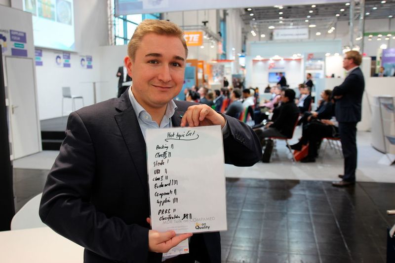 Stefan Bolleinginger, Consultant, Auditor, Lehrbeauftragter und vieles mehr in Sachen Regulatory Affairs, bot am Stand von Devicemed kostenlose MDR-Beratungen an. Am stärksten nachgefragt waren ...  (Reinhardt / Devicemed)