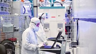 Intel wird kundenspezifische 5G-SoCs für Erisson bauen. Dabei soll 18A verwendet werden, ein Prozess auf 1,8 nm. (Bild: Intel)