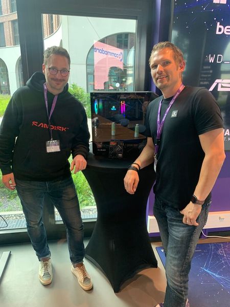 Swen Magnago (Sandisk) und Christian Wiechert ( Wortmann AG ) fachsimpelten auf dem Bootcamp. (Bild: Vogel IT-Medien)