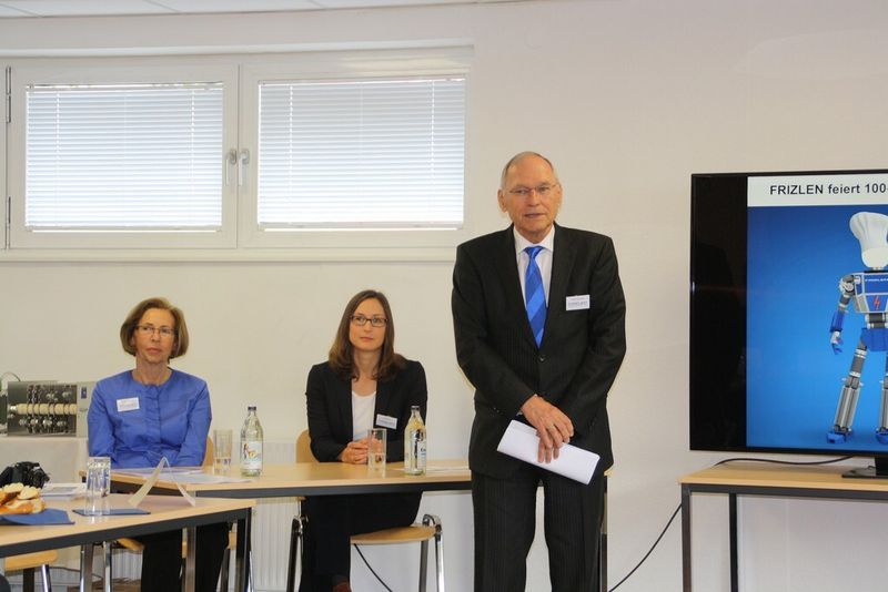 „Wie bei allen erfolgreichen Unternehmen hat auch die Geschichte von Frizlen in einem Hinterhof begonnen,“ erklärt Ernst Gehrung, Geschäftsführender Gesellschafter von Frizlen. (Bild: M. Zwettler, konstruktionspraxis)